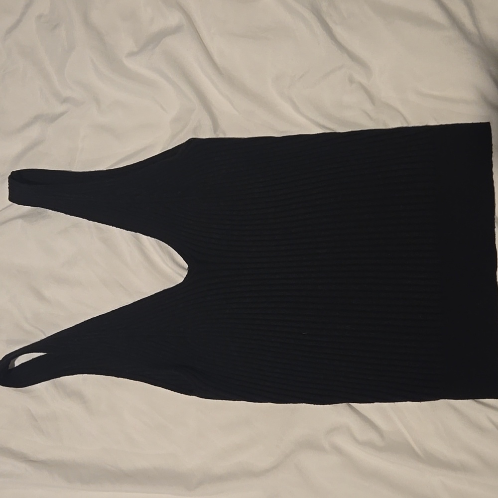 Size M Sweater Tank